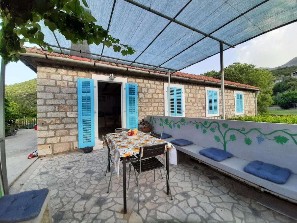 Apartment Magazini Petrovac エクステリア 写真
