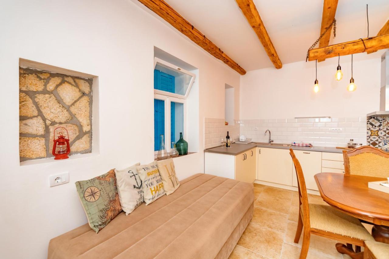 Apartment Magazini Petrovac エクステリア 写真